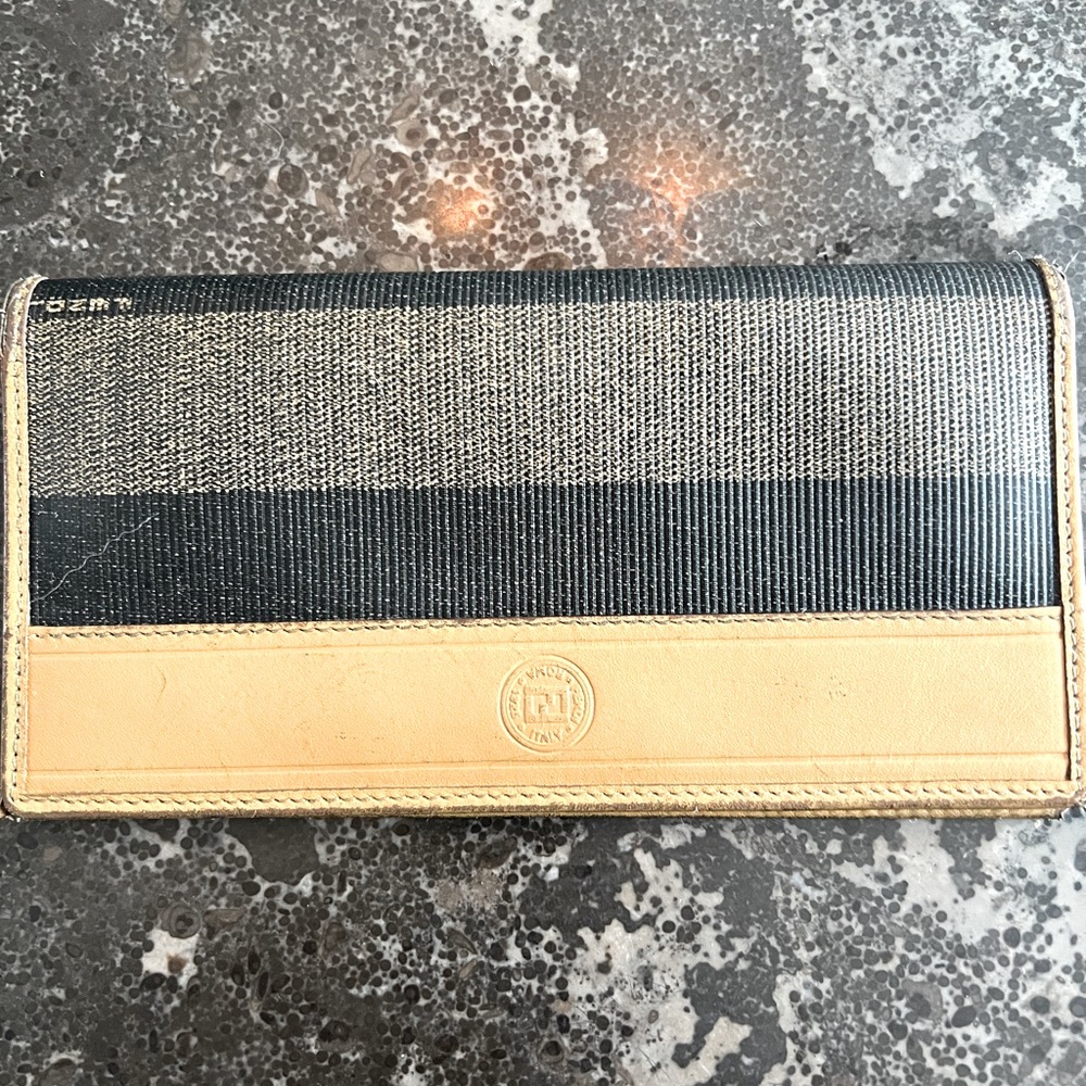 VINTAGE FENDI checkbook cover
